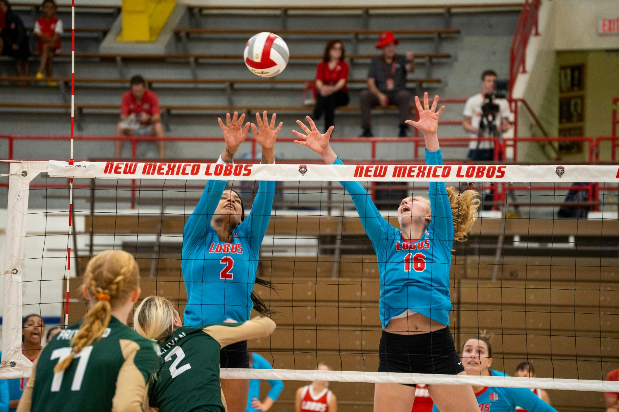 volleyball v. Boise State.jpg