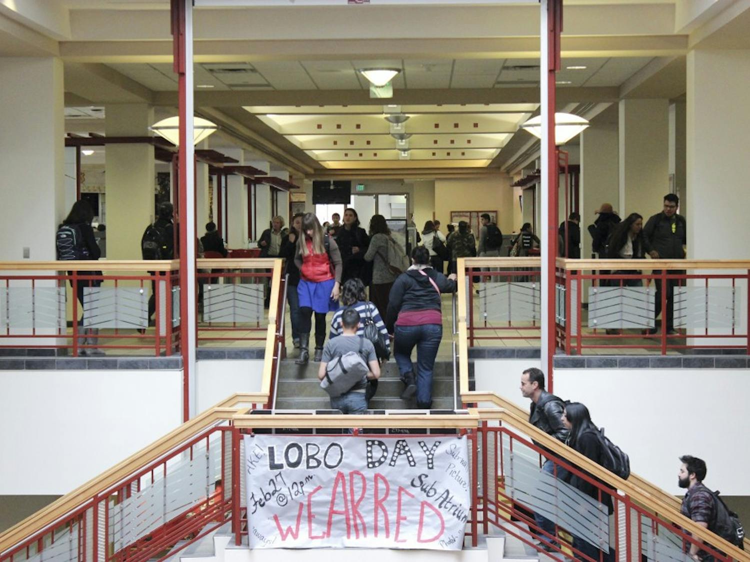 Students walk through the SUB on Thursday afternoon. The Student Union Buildings joint adversary board are in the beginning stages of what may result in a renovation to the SUB for the first time in 10 years.