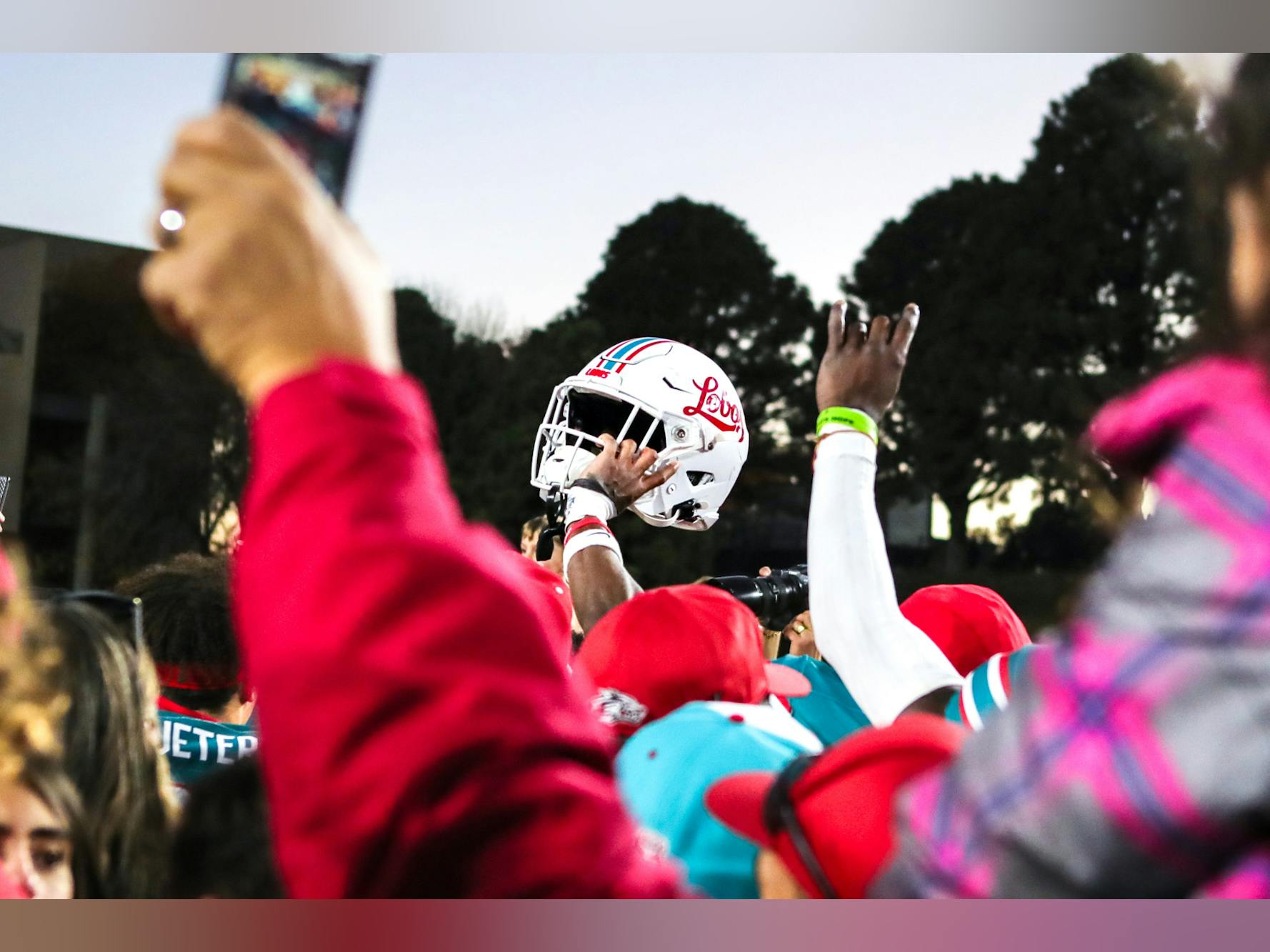 Football: Inside the Lobos’ historic rise from long shots to favorites ...