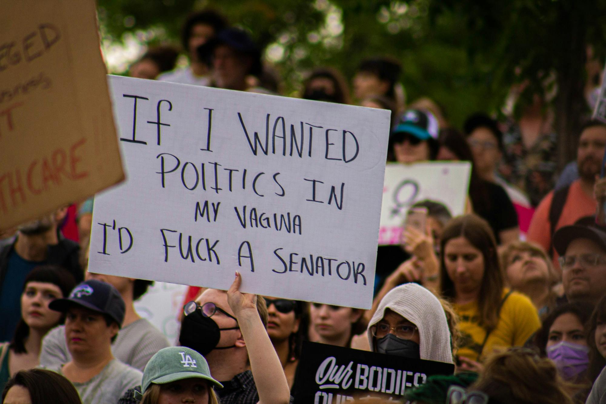 Roe overturning Reactions.jpg