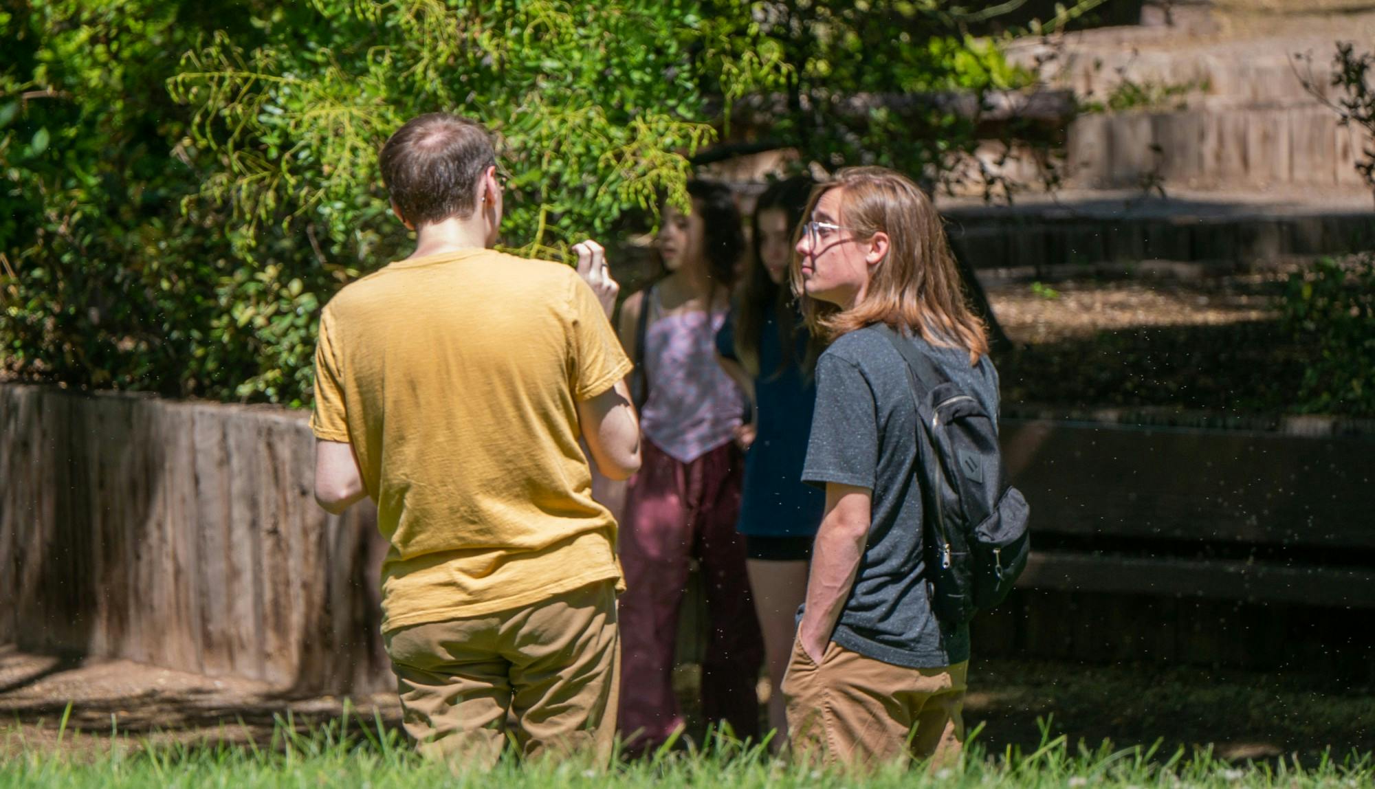 connect with frinds and family.jpg