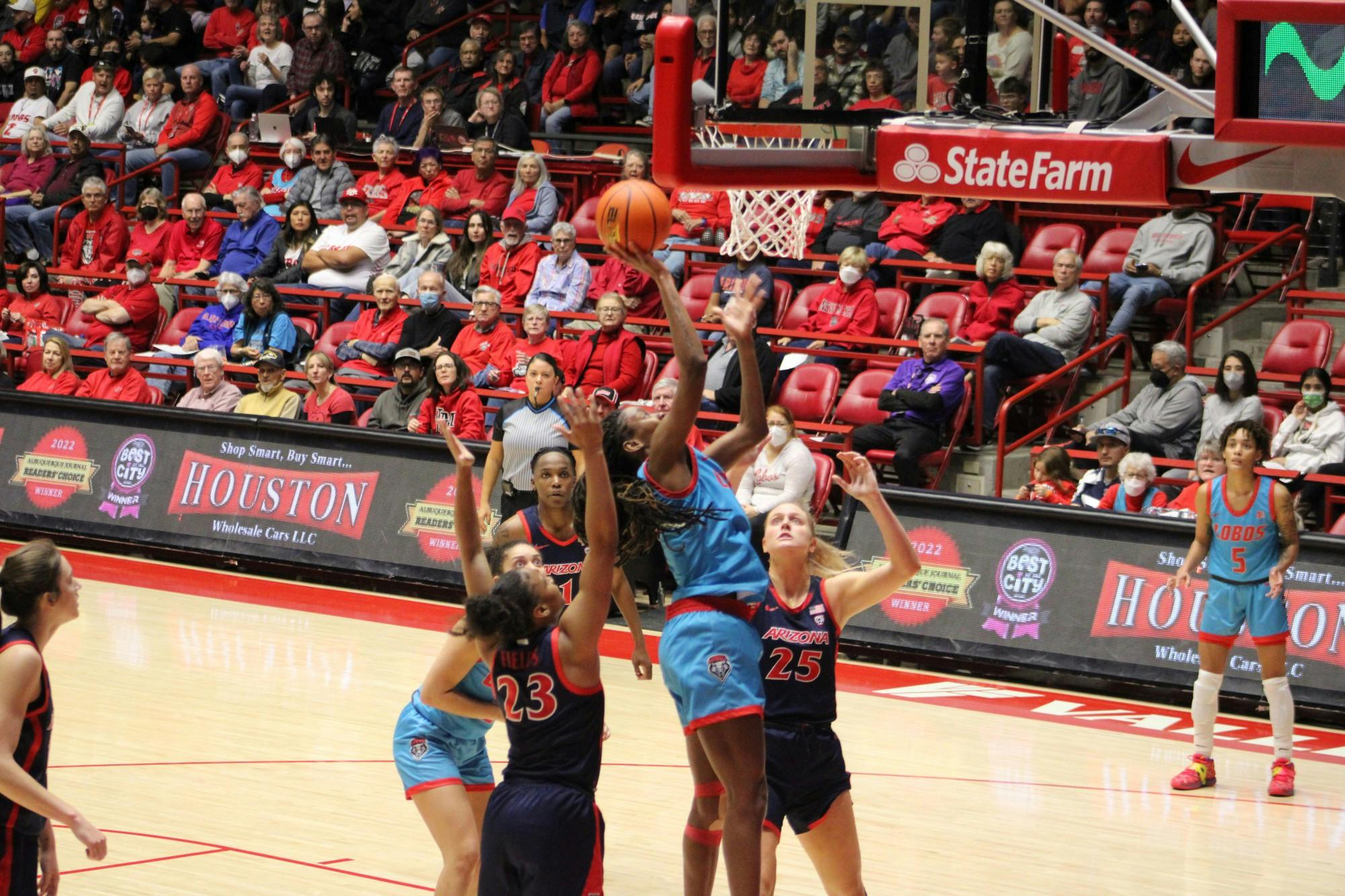 GALLERY: Women's Basketball vs. Arizona
