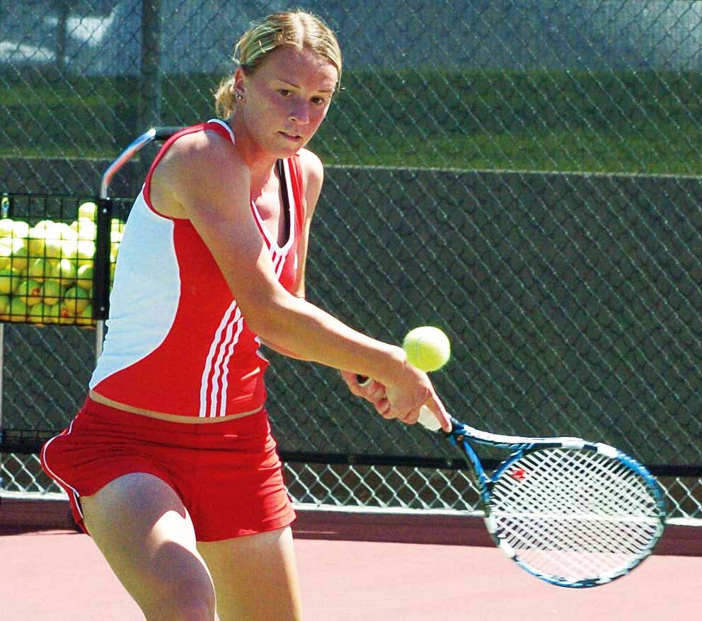 Freshman Sandra Zmak practices at the UNM Tennis Complex on Wednesday. Zmak has a 21-11 career record in singles. 