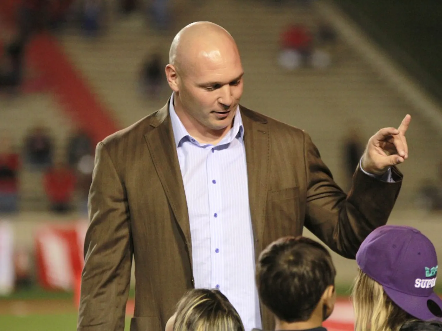 #44 Brian Urlacher Honored During Halftime Ceremony