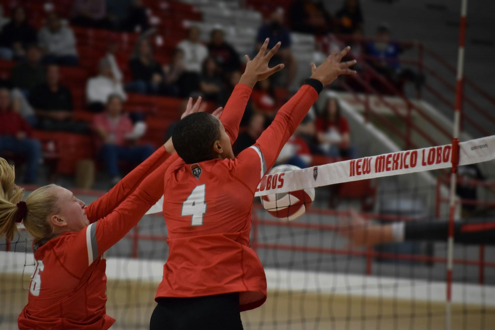 UNM Volleyball vs San Diego State