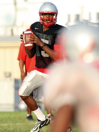Lobo quarterback Donovan Porterie is entering his second season under offensive coordinator Dave Baldwin. Despite losing receivers Marcus Smith and Travis Brown, Porterie doesn't expect a drop-off in the Lobos' offensive production. 