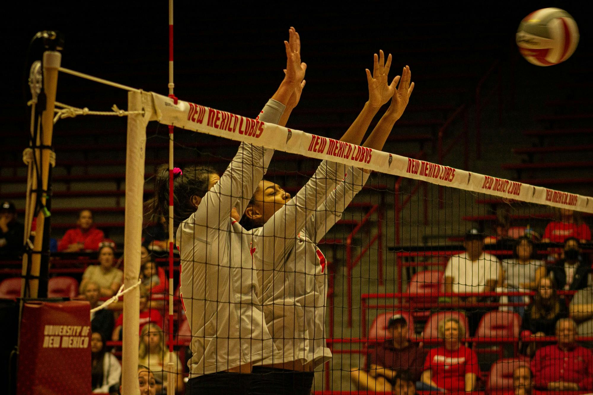 UNM Volleyball Game