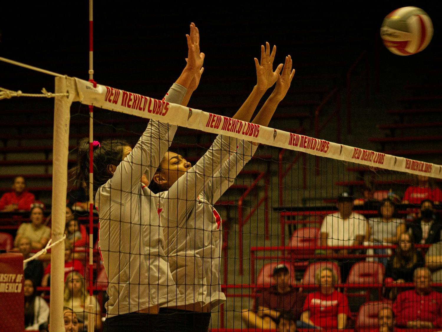 UNM Volleyball Game