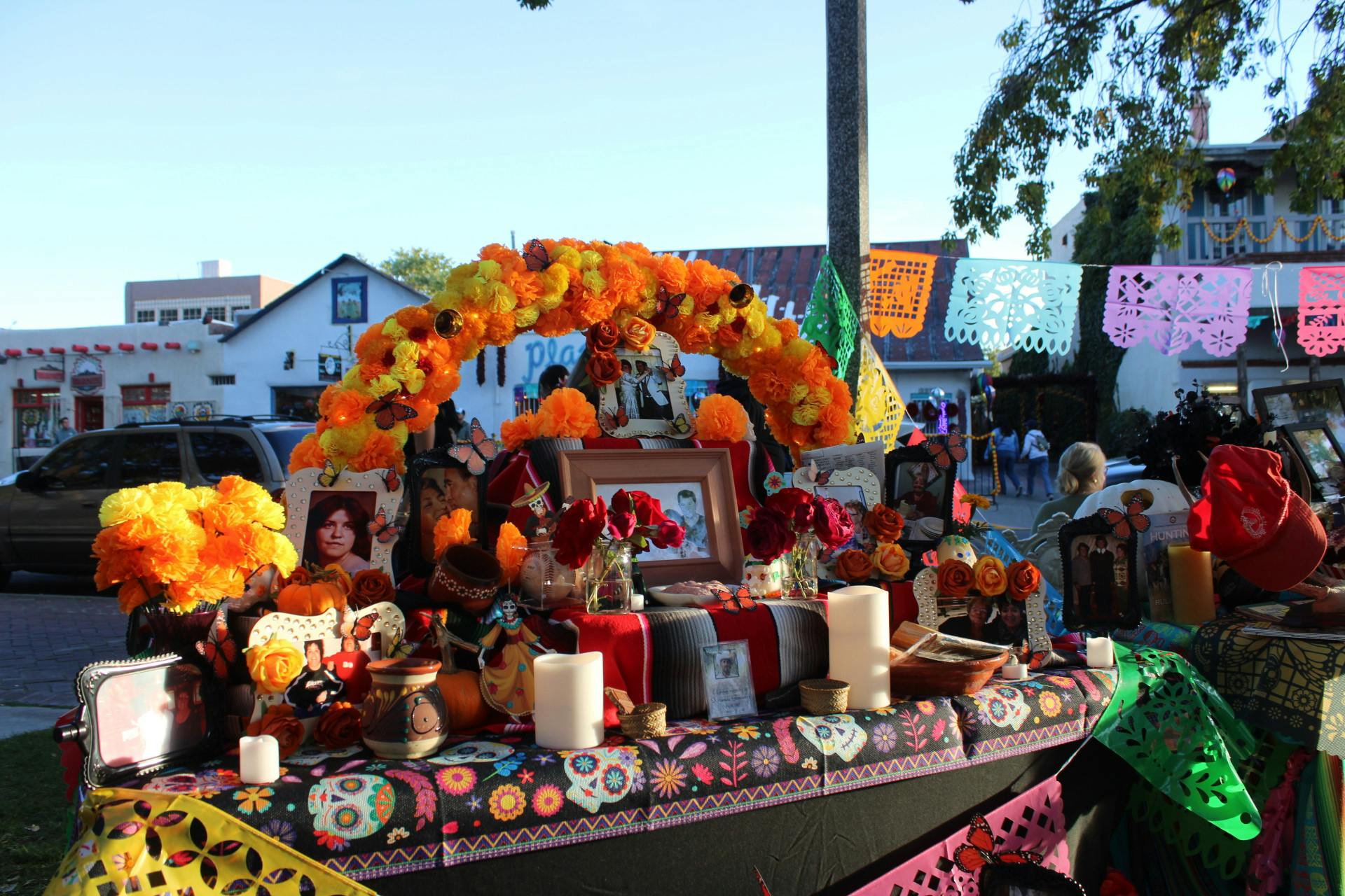 PHOTO STORY: Dia De Los Muertos Celebration in Old Town