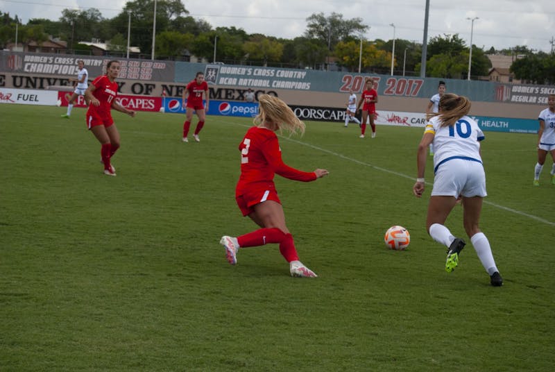 Women’s soccer match ends in tie The Daily Lobo