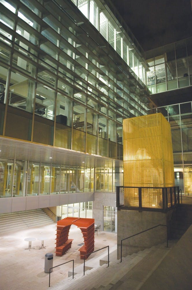 	This installation sits south of George Pearl Hall and is part of a Digital Analog Productions class through the Architecture Program. The installation features two layers, an outer more modern shape (shown) and an inner more organic (inside shown). 