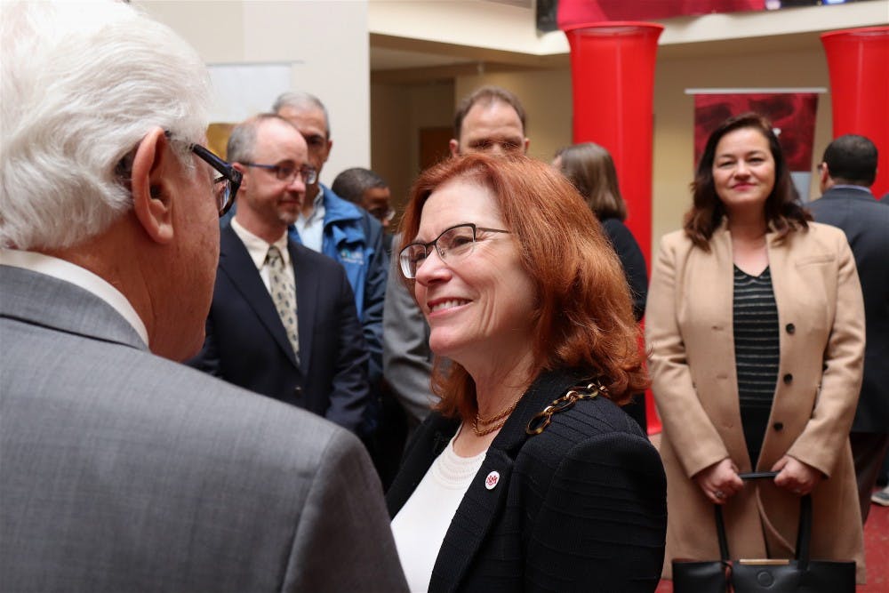President Stokes greets the Lobo community on March 1, 2018 in the Student Union Building on her first day in office. &nbsp;