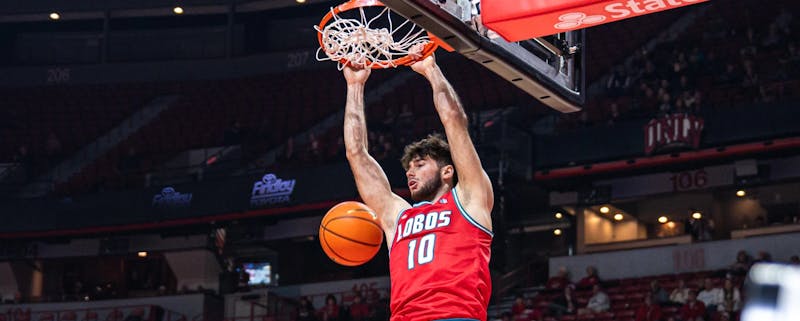 Historic night in Las Vegas: Lobo men’s basketball blows out Rebels