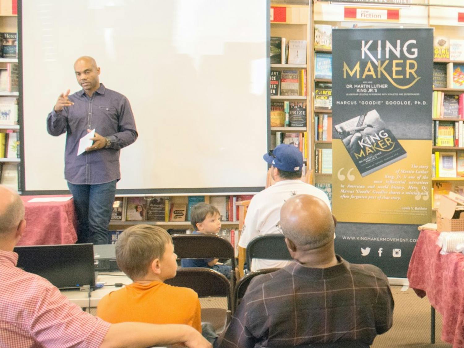 Author Marcus “Goodie” Goodloe, a UNM alumnus, discusses his book “King Maker” at Bookworks on Saturday, Sept. 26. Goodloe’s book offers a look into Dr. Martin Luther King Jr.’s partnership with athletes and entertainers.