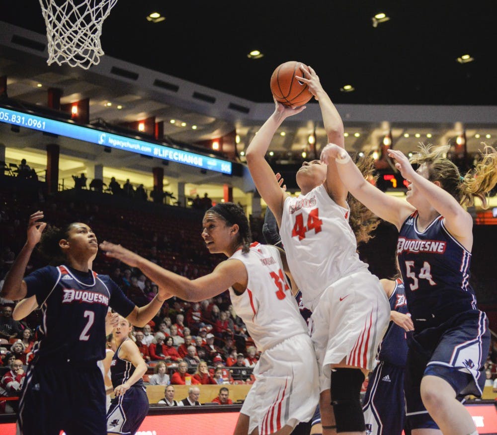 Freshman center Jaisa Nunn(44) breaks through Duquesne's defense at WisePies Arena Nov. 28. The Lobos are scheduled to play Pepperdine this Saturday at 2 p.m..