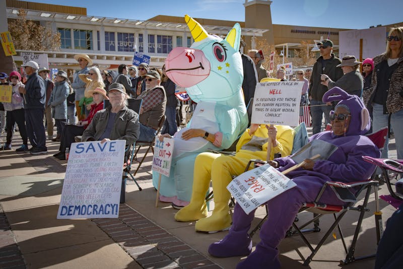 Elected officials condemn Trump administration in Albuquerque ‘Free America Rally’