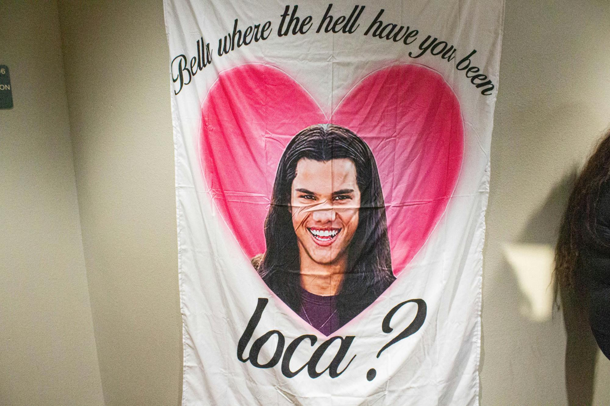 Breaking Dawn pt. 1 & 2 Showing