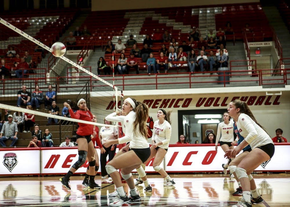 UNM outside hitter Carly Beddingfield prepares to hit the ball during a match against San Diego State on Thursday, Oct. 12, 2017. The Lobos lost the match 1-3.