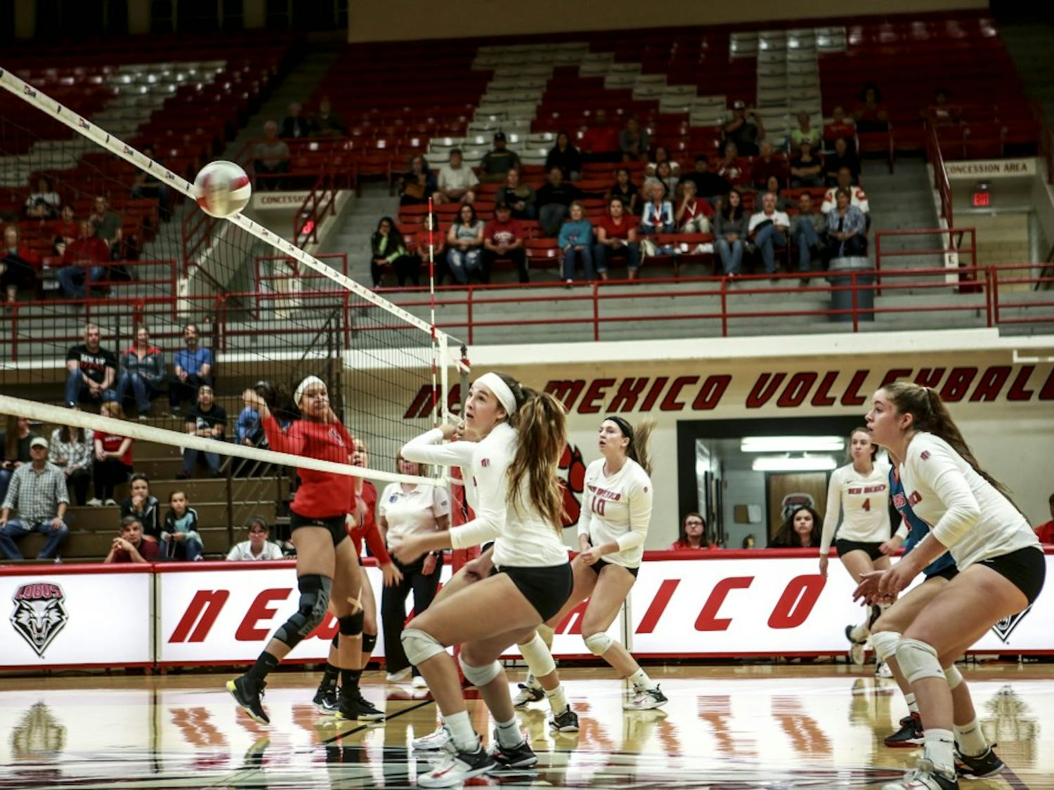 UNM outside hitter Carly Beddingfield prepares to hit the ball during a match against San Diego State on Thursday, Oct. 12, 2017. The Lobos lost the match 1-3.
