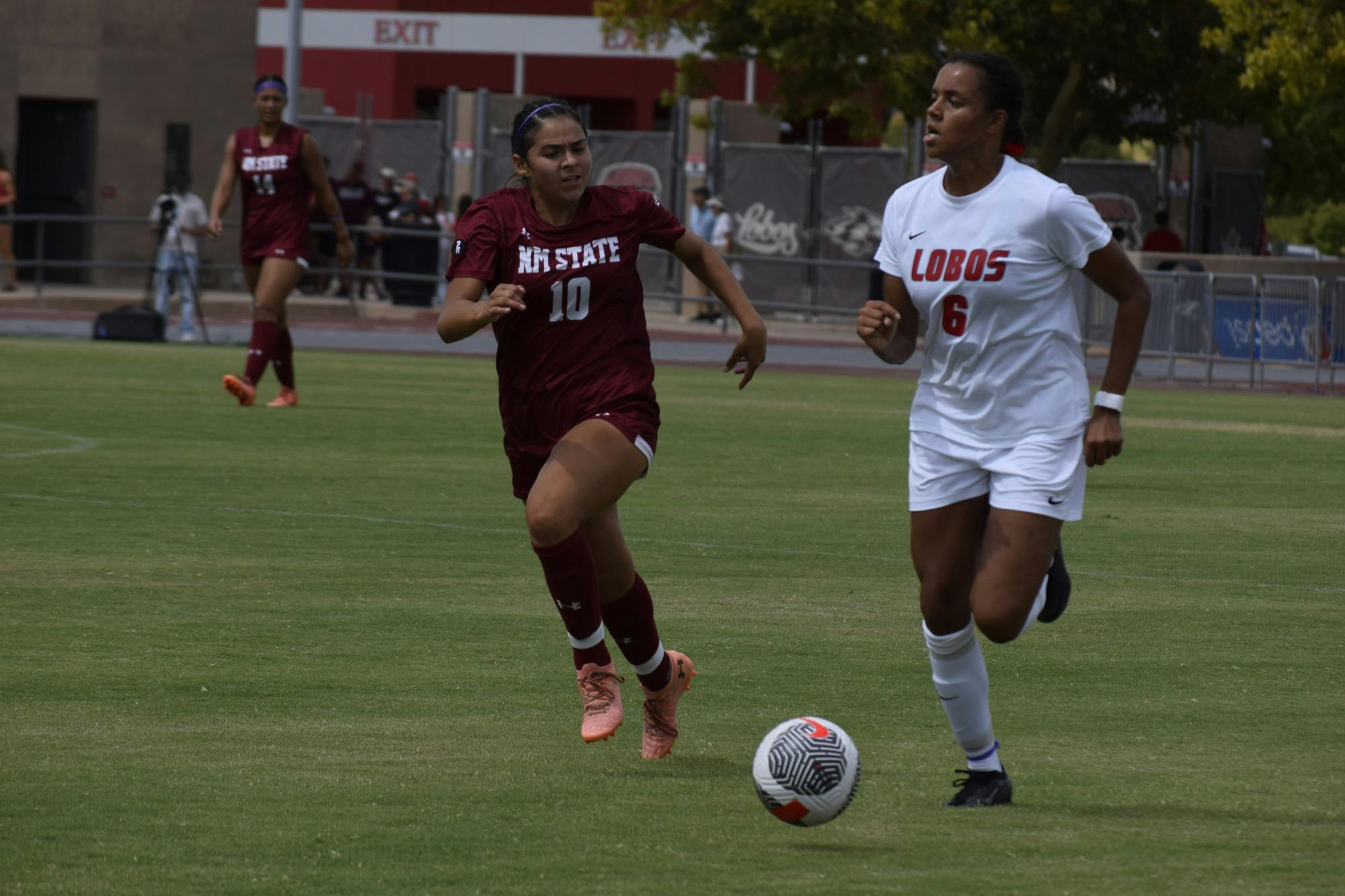 UNM vs NMSU soccer game