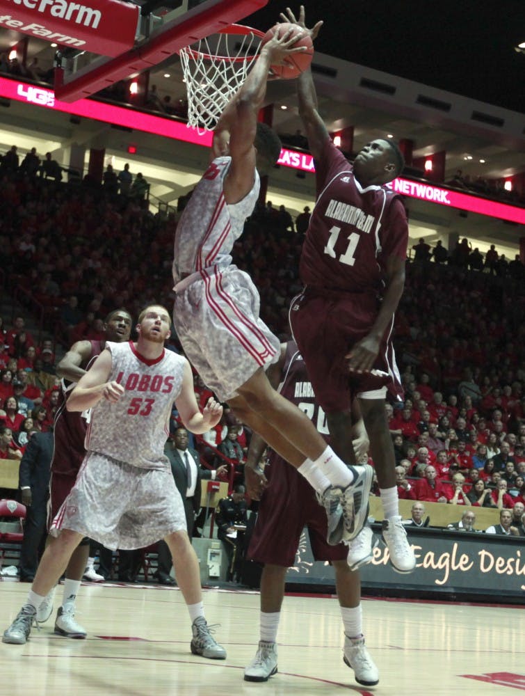 Men's Basketball Season Opener 2013 at the Pit