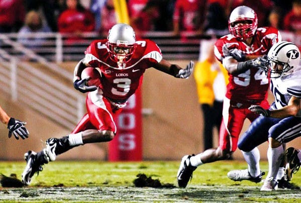 UNM's Jermaine McQueen returns a kickoff to the 28-yardline during the fourth quarter of Saturday's 31-24 loss against BYU.