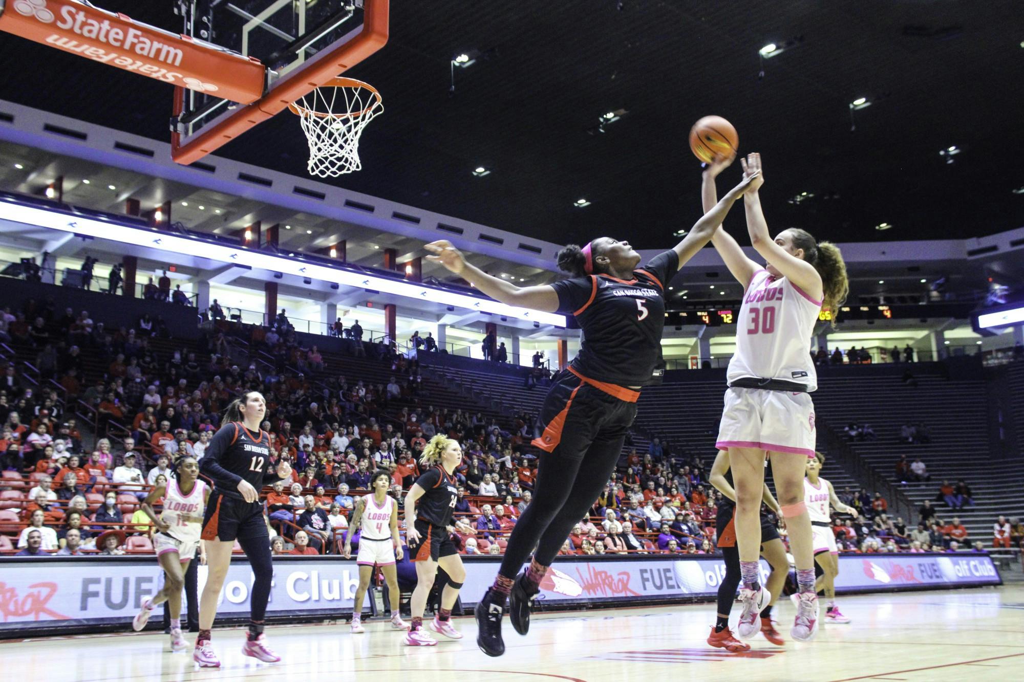 GALLERY: Women's Basketball v. San Diego State