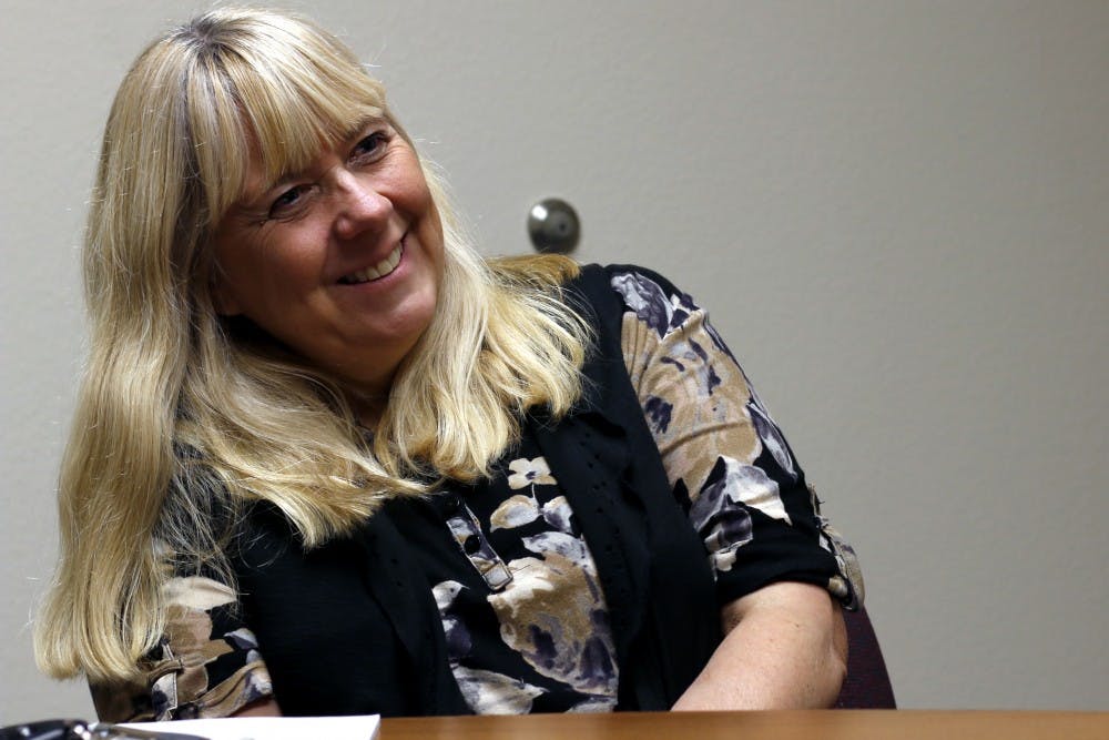 Janice Moen discusses new ideas and approaches to benefit the Anderson School of Management Tuesday afternoon.&nbsp;The high potential NonProfit Back Office Resource can highly benefit and make change to New Mexico.&nbsp;