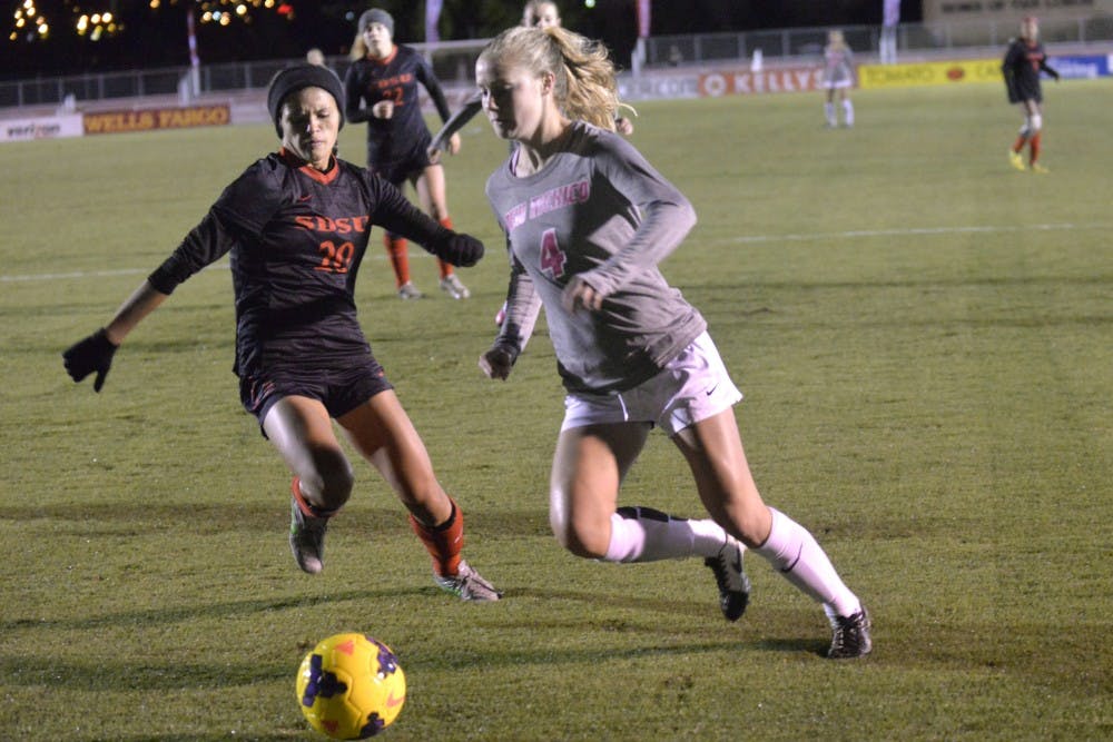 Senior midfielder/forward Lindsey Guice makes a move past a San Diego player at the UNM Soccer Complex Oct. 30.&nbsp;The Lobos lost to San Jose in penalty kicks after a 1-1 tie.&nbsp;