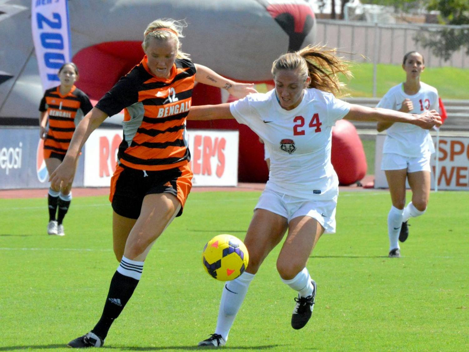 Madisyn Olguin battles for the ball during the Lobos game against Idaho State Sept. 3, 2015. The Lobos are on the road this weekend playing Minnesota and Michigan State. 