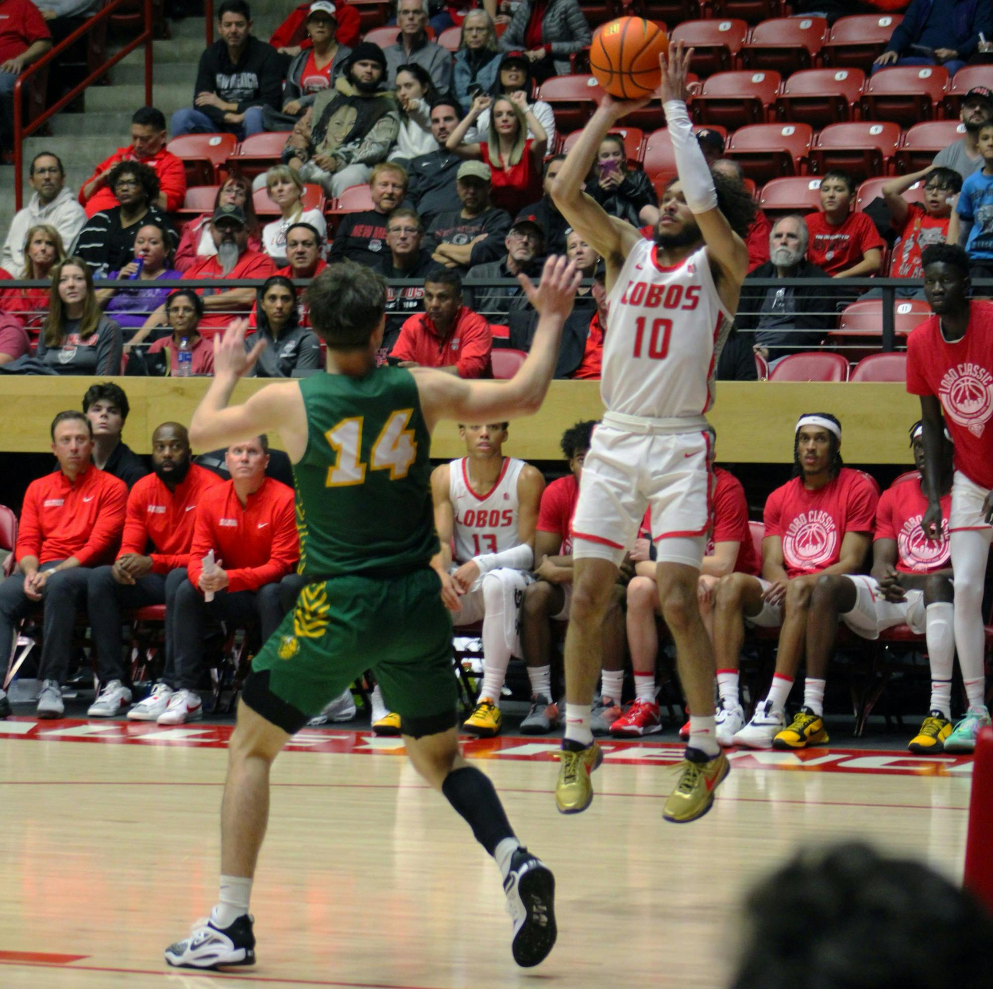 Men's Basketball: Team Sweeps At Lobo Classic - The Daily Lobo