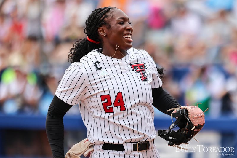 Tech softball jumps out early against Bulldogs to advance in WCWS