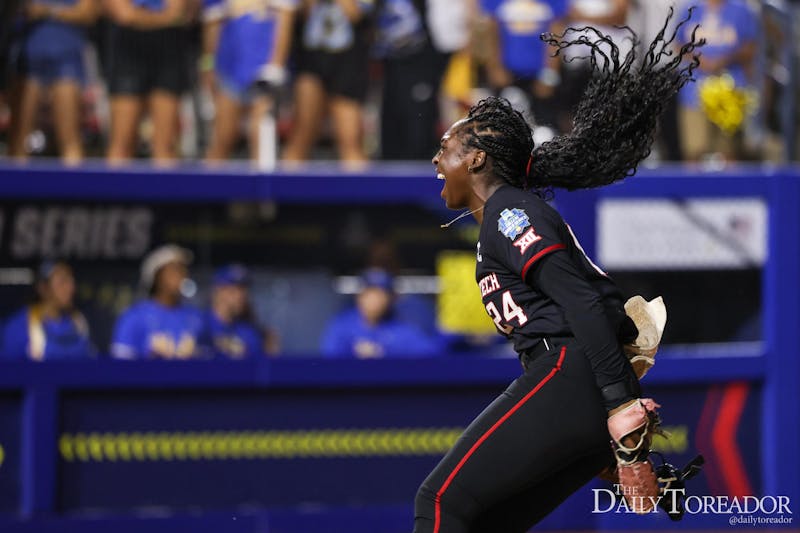 Terry, Canady outlast UCLA in elimination game, advance to semifinal