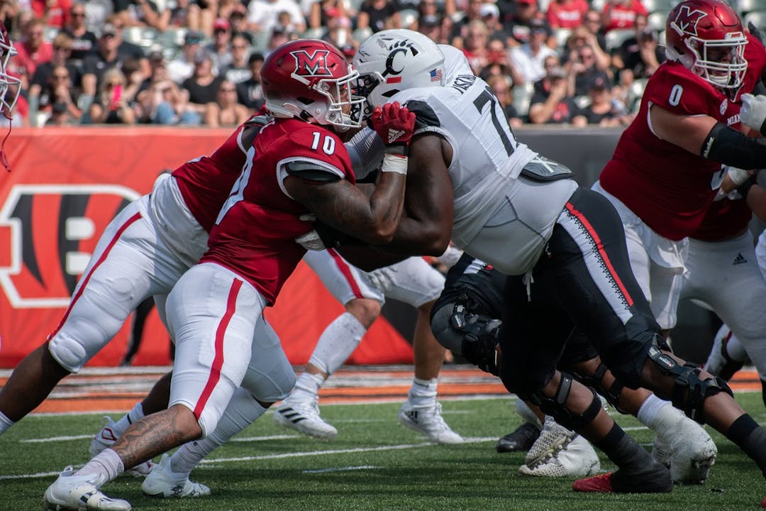 Cincinnati Defeats Miami (Ohio), 38-17, Takes Lead in Battle of Victory  Bell Rivalry - University of Cincinnati Athletics