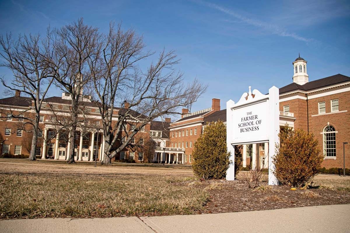 FSB cancelled all of its winter study abroad programs due to concerns over the omicron variant and host country restrictions. 