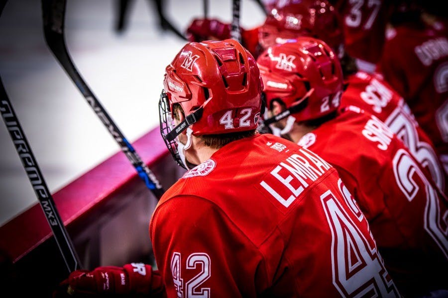 D6716 Hockey vs Denver