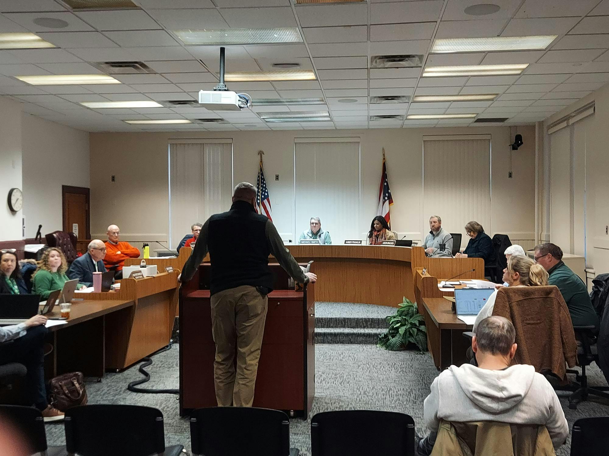 City Council discusses this week's agenda.