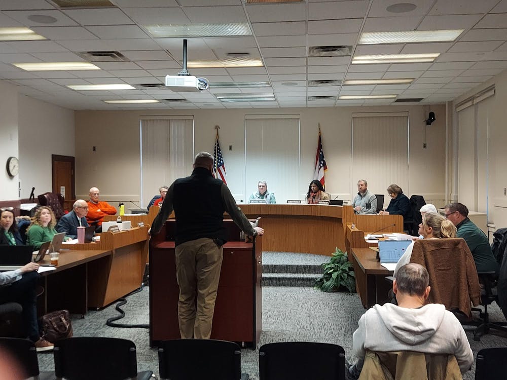 City Council discusses this week's agenda.