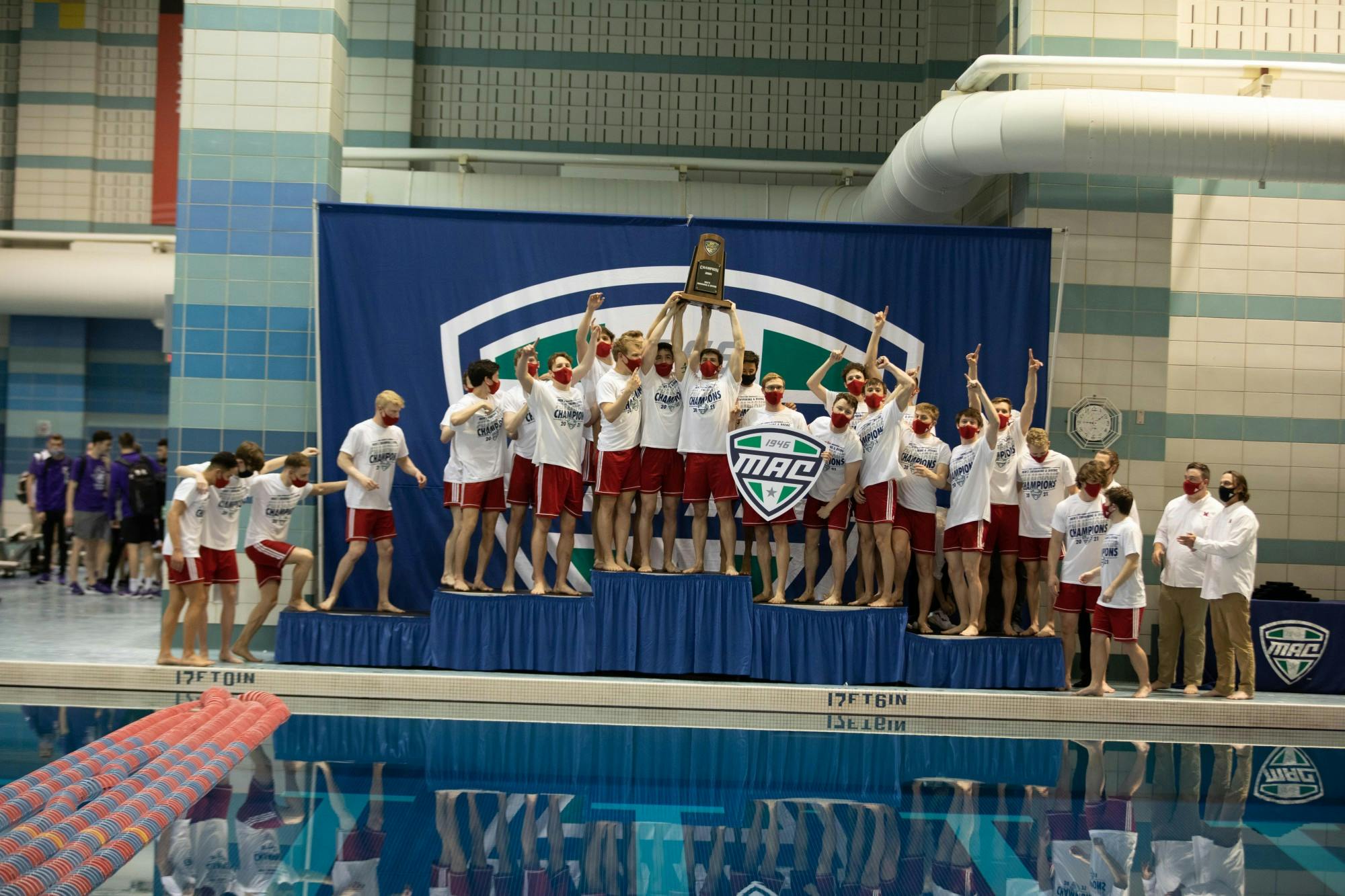 2021 MAC Mens Swimming Championships - photo by Anna Kramig