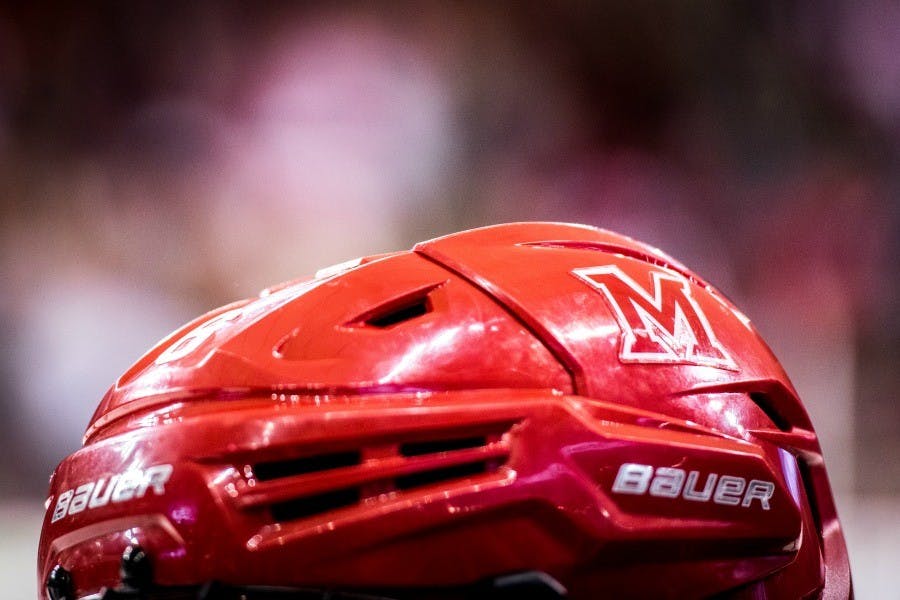 D7516 Hockey vs Colorado