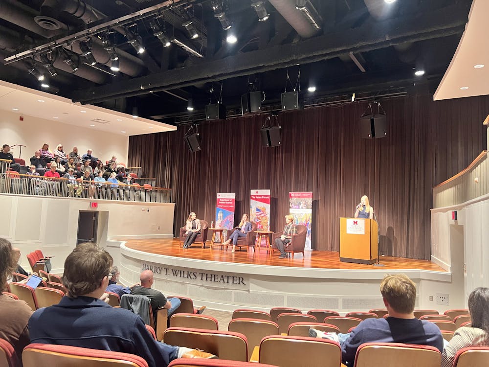 U.S. House Representatives Susan Brooks and Stephanie Murphy spoke at JANUS Forum on Oct. 16 about the two party system. 