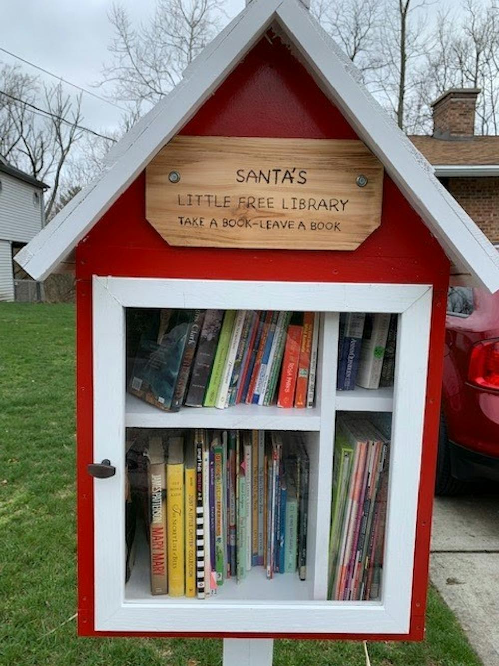 Trying to keep a sense of community during the pandemic, one Oxford resident has created a little library in front of his home.
