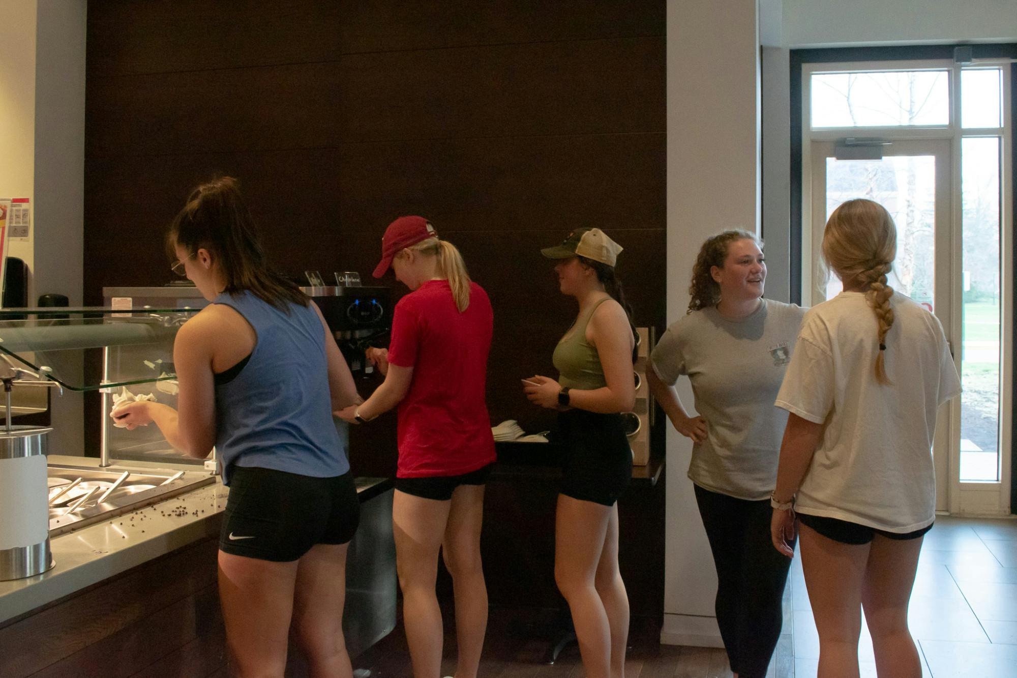 From dining halls to markets, there are plenty of places to grab a bite to eat on-campus.