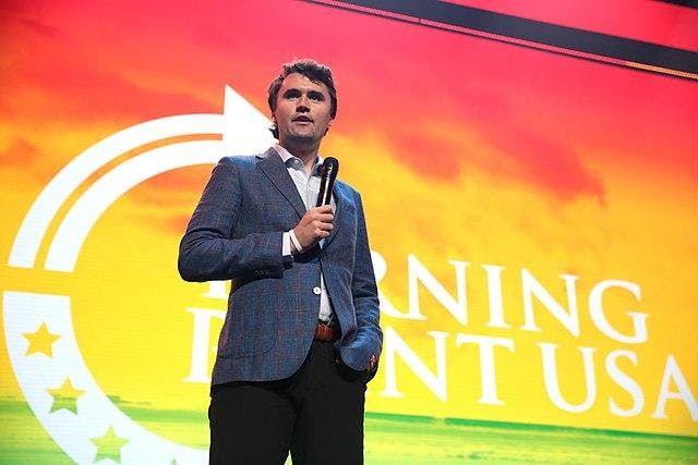 Charlie Kirk speaks with attendees at the 2020 Student Action Summit hosted by Turning Point USA in West Palm Beach, Florida. Photo by Gage Skidmore.