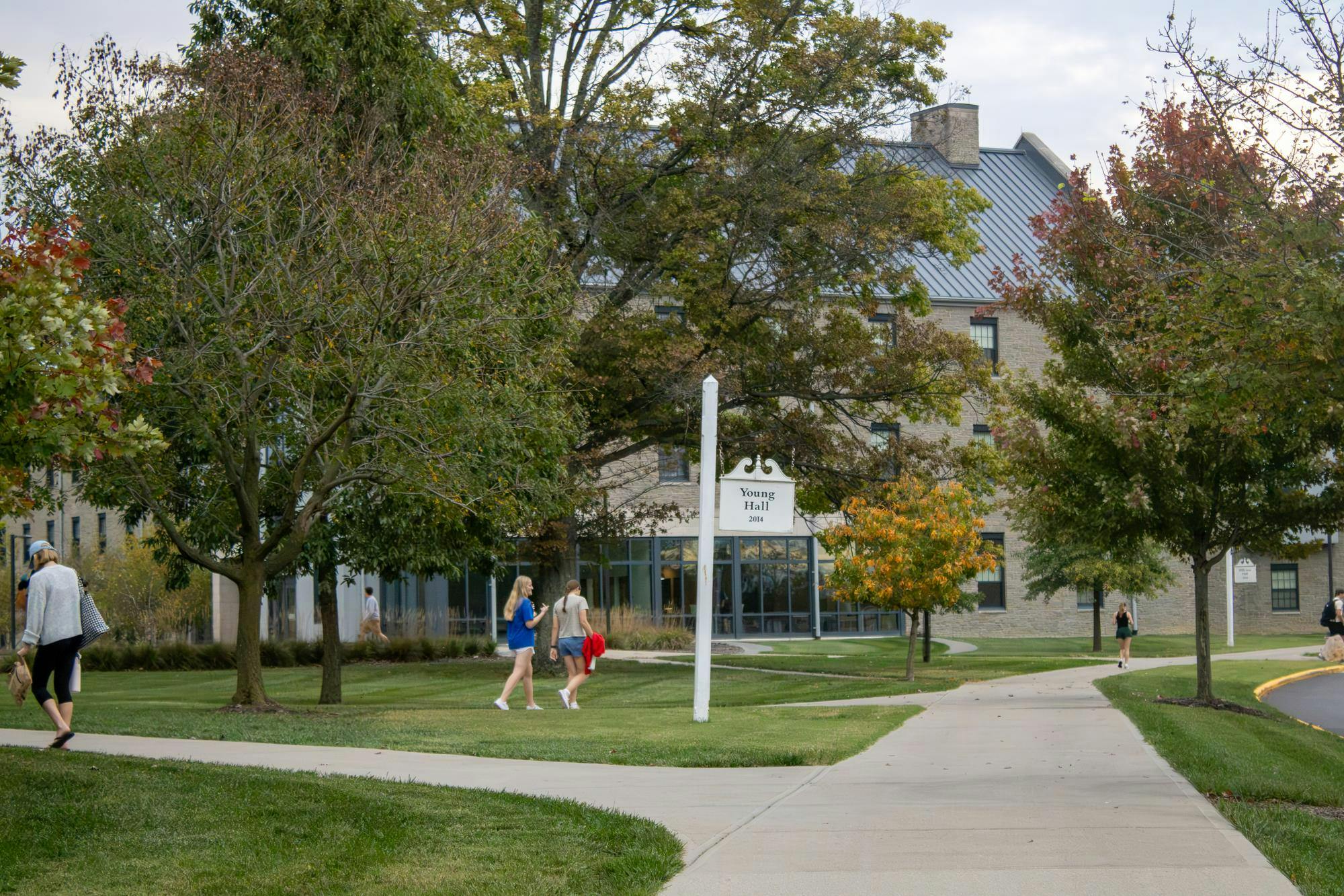 Students walk around western campus.