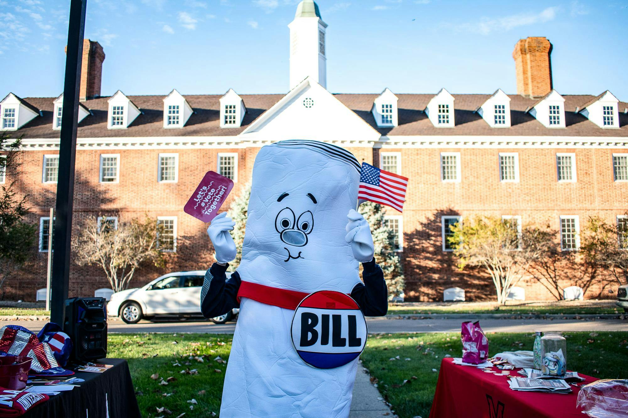 A person dressed as a bill during the 2023 elections.
