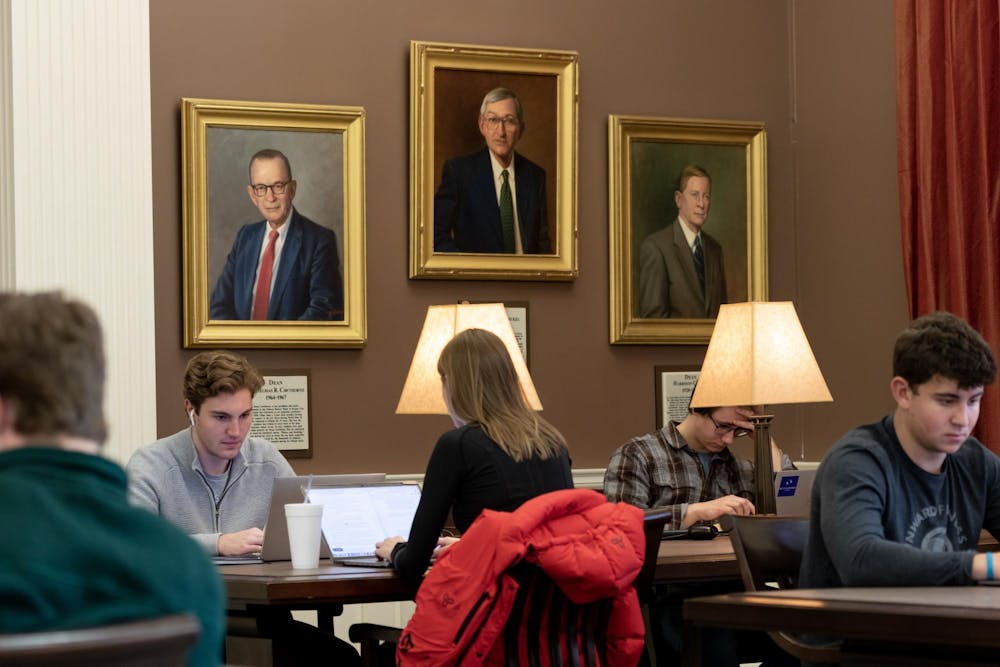 First-year students in the Farmer School of Business take the First Year Integrated Core courses, which are four classes about introductions to the business world.
