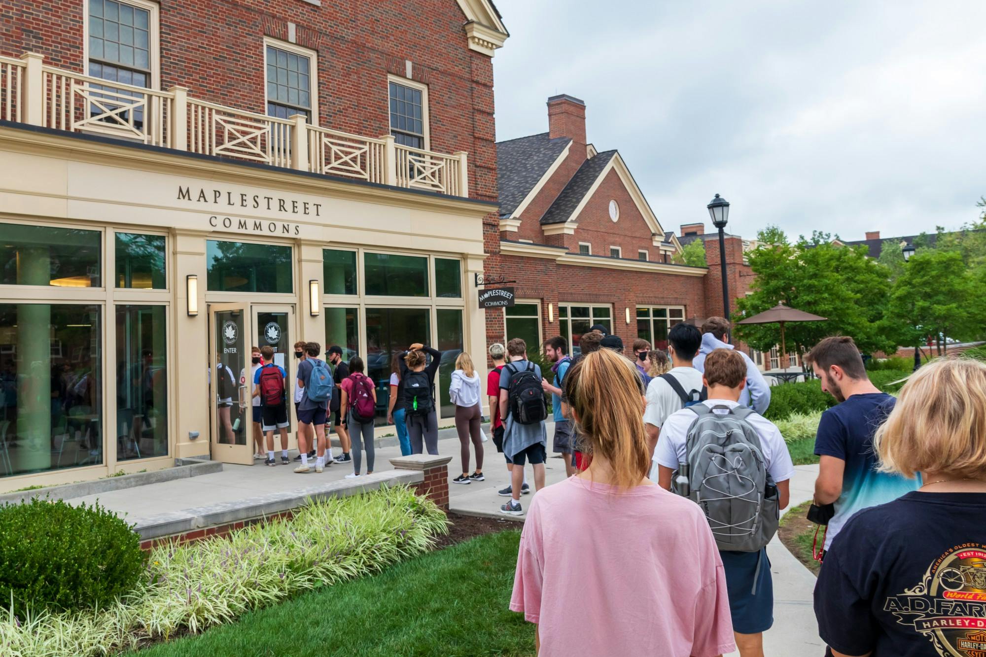 The national breakdown of the supply chain is trickling down and affecting the restaurants and dining halls of Oxford.