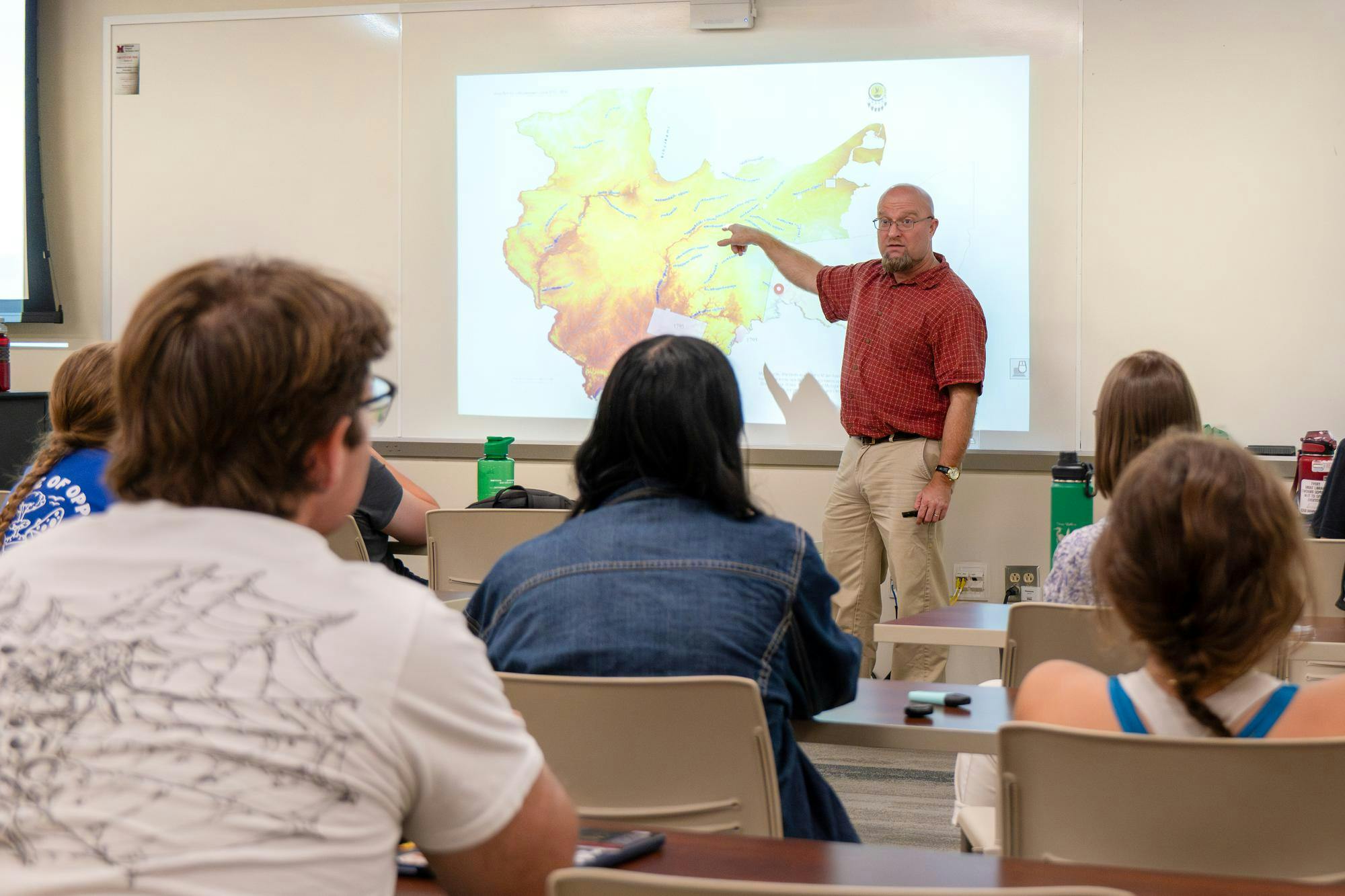 Andy Sawyer, Myaamia center education outreach specialist, gives a special presentation to an environmental science class. 