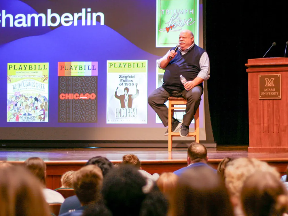 Kevin Chamberlin talking to students during the Q&A portion of his lecture in Hall auditorium.